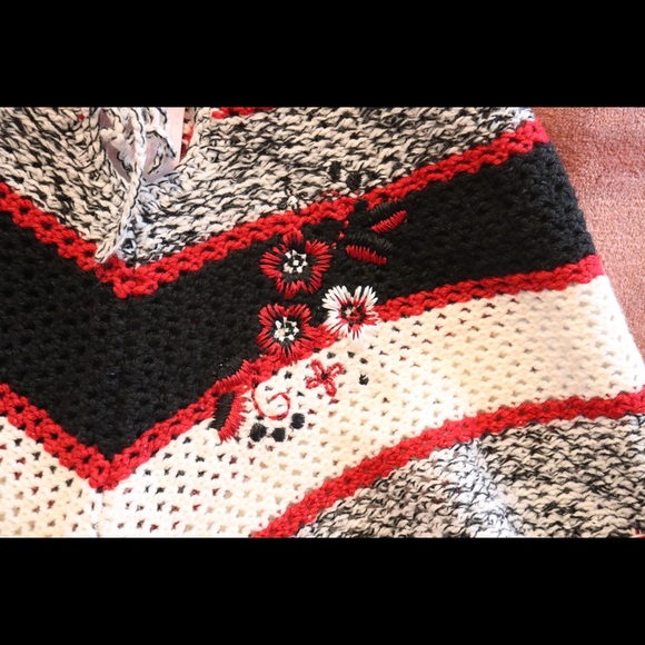 4T girls poncho - Picture 3 of 6